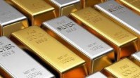 Harga Emas Turun, Perak Stagnan