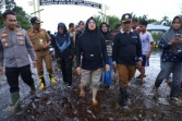 Ratusan Warga Terdampak Banjir, Bupati Siak Minta Perusahaan Berpartisipasi Aktif