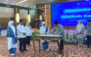 Perkuat Kerja Sama Pendidikan Lansia dan Kegiatan Keagamaan, Masjid Raya An-Nur dan BKMT Riau Teken MoU
