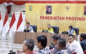 Jalan Hancur, Pajak Melayang: Gubri Ancam Tutup Perusahaan Bandel Plat Non BM