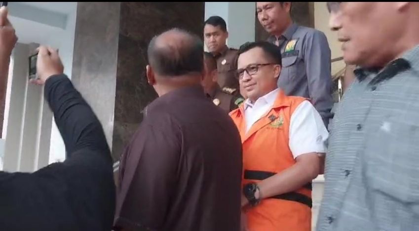 Kejati Perpanjang Masa Penahanan Kepala Disdik Riau