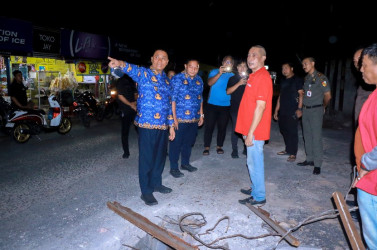 Wawako Markarius Geram, Minta Kontraktor Perbaiki Jembatan Drainase Letkol Hasan Basri