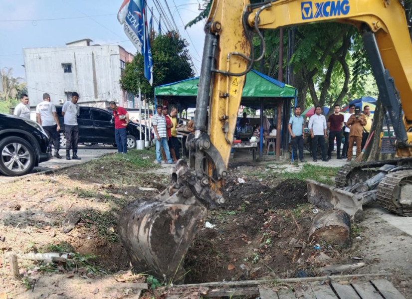 Puluhan Personil dan Alat Berat Dikerahkan Dinas PUPR untuk Goro Bersama Merayakan Hari Jadi Pekanbaru ke-240