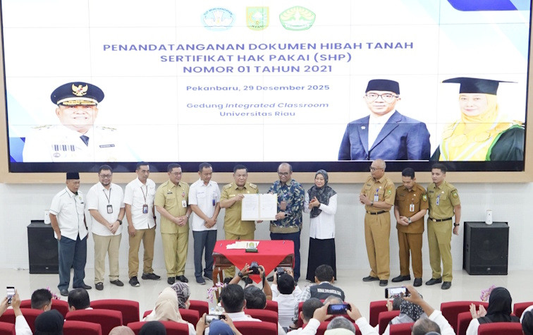Pemprov Riau Hibahkan Lahan UR Senilai Rp1,42 Triliun ke Kemenristekdikti