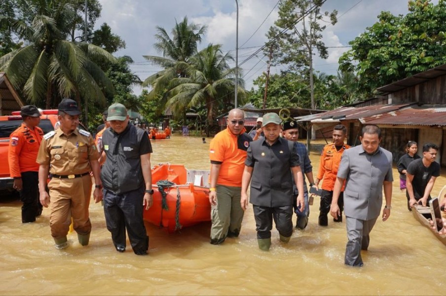 Pemprov Riau Salurkan Bantuan untuk Korban Banjir di Enam Kabupaten/Kota