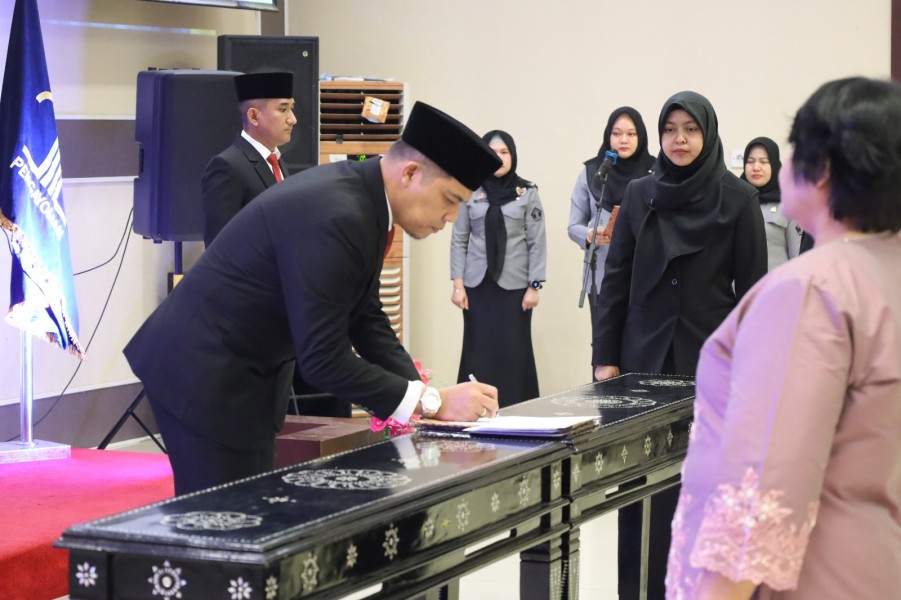 Kakanwil Kemenkum Riau Lantik Majelis Pengawas Daerah Notaris Bengkalis, Tekankan Pentingnya Integritas
