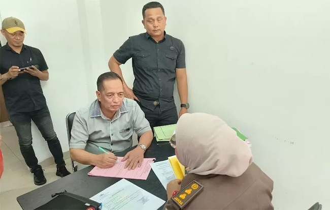 Mantan Wakil Ketua DPRD Riau Asri Auzar Disidangkan 20 November