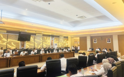 Belum Kantongi Data, Pemprov Riau Siap Perjuangkan Nasib Honorer Non-Database