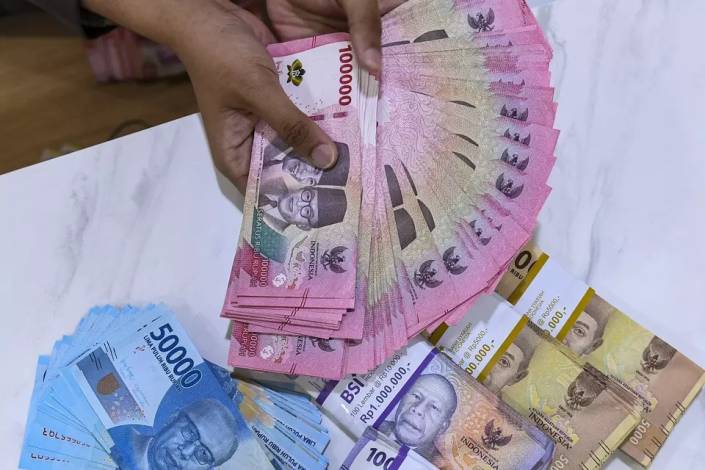 Nilai Tukar Rupiah Hari Ini Tertekan Penguatan Dolar AS