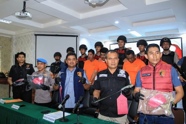 Duduki Lahan Warga, Lima Preman Diamankan Tim RAGA Polresta Pekanbaru