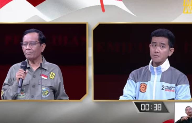 Debat Cawapres, Gibran Dorong Mahfud MD Tuntaskan RUU Masyarakat Adat