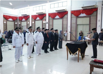 Ahmad Yuzar-Misharti Mulai Bongkar Kabinet, 13 Pejabat Administrator dan Pengawas Dilantik