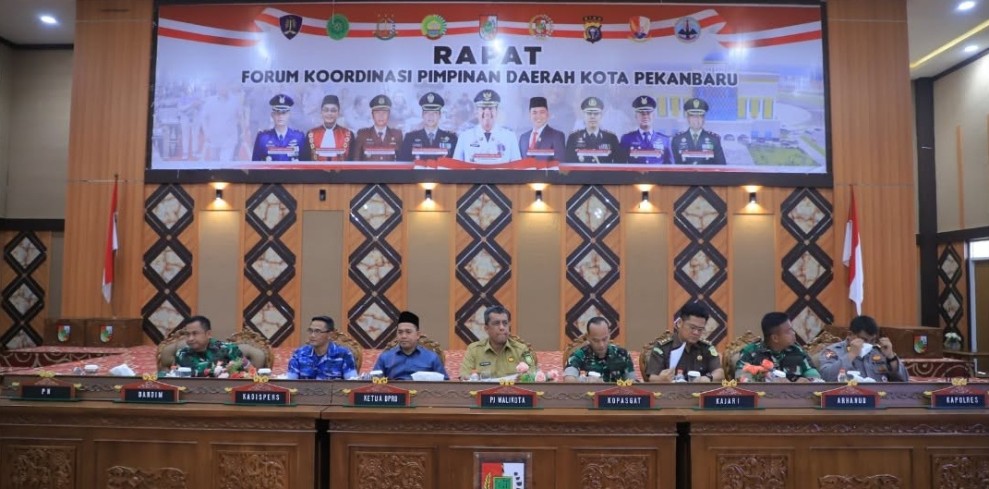 Kepala BPKAD Hadiri Rapat Forkopimda yang Dipimpin Pj Wali Kota Pekanbaru Roni Rakhmat