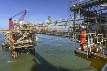 Konflik Israel Iran Jadi Ancaman Nyata bagi Harga Minyak Global