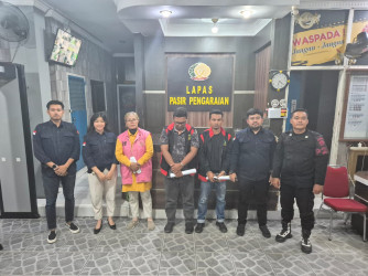 Korupsi Pupuk Bersubsidi: Mantan PNS & Dua Pengelola Kios Resmi Ditahan Kejari Rohul, Negara Rugi Rp24 Miliar