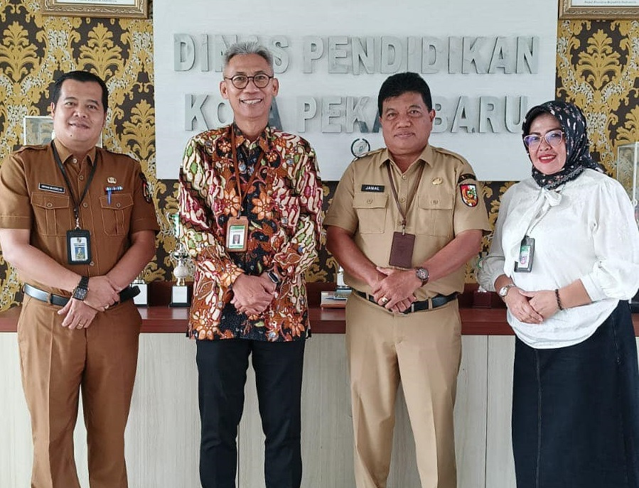 Pejabat Pendidikan Pusat dan Daerah Ramah Tamah Bahas Perkembangan Pendidikan Kota Pekanbaru