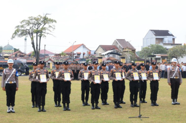 Polda Riau Umumkan 12 Polisi yang Di-PTDH, Ini Namanya