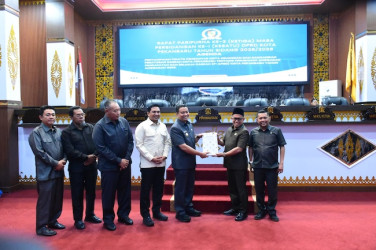 DPRD Pekanbaru Gelar Paripurna Bahas Perubahan APBD 2025, Fokus Tuntaskan Tunda Bayar dan Infrastruktur
