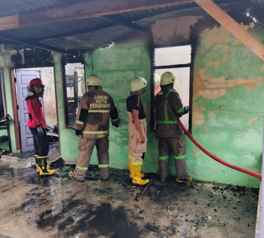 Kebakaran Rumah di Rumbai, Balita 3 Tahun Meninggal, 2 Motor Hangus Terbakar