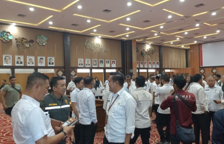 Sehari Setelah Dilantik, Pj Walikota Pekanbaru Roni Rakhmat Langsung Koordinasi dengan OPD dan Evaluasi Jabatan Kosong