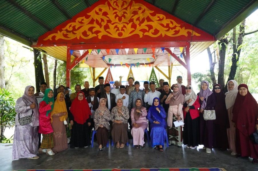 Yeni Erita Resmi Jabat Ketua IKKBS Pekanbaru 2025-2027