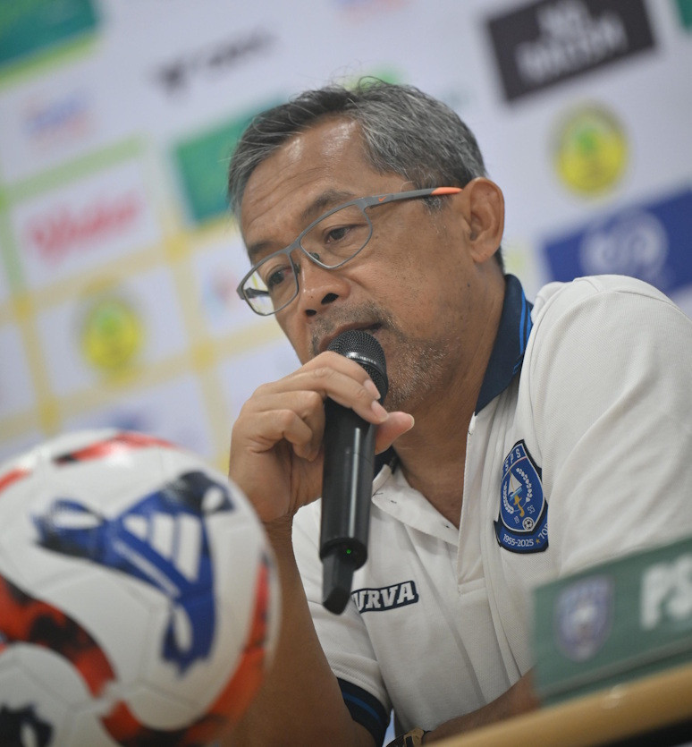 Peluang PSPS Masuk Empat Besar, Aji Santoso: Kita Tunggu Hasil Dua Pertandingan