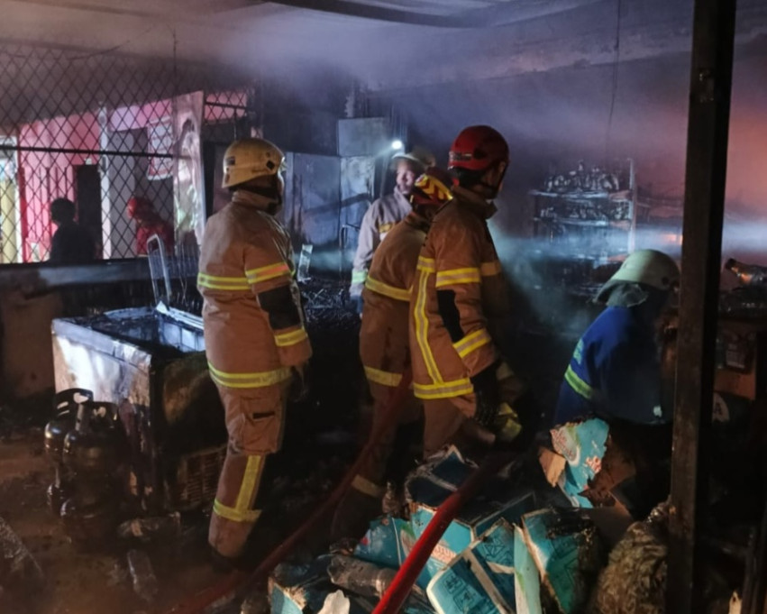 Kebakaran Kios di Bukit Raya Pekanbaru Tewaskan Anak 7 Tahun, Satu Orang Luka Bakar