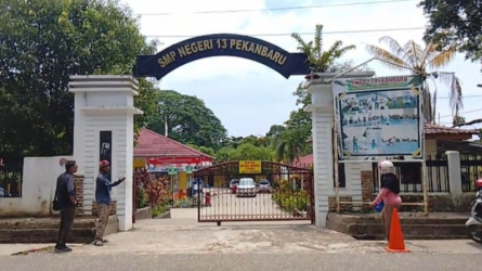 Kasus Guru Pukul Murid Berakhir Damai, Tak Boleh Lagi Ngajar di SMPN 13 Pekanbaru