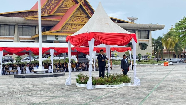 Momentum Hari Pahlawan, Plt Gubri Gelorakan Semangat Kebersamaan