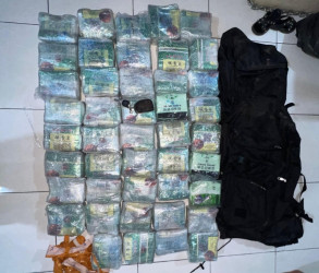 Polda Riau Gagalkan Peredaran 44 Kg Sabu, Kurir Internasional Diringkus di Lampu Merah