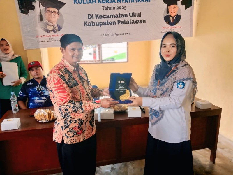 Wakil Rektor UHTP Jemput Langsung Ratusan Mahasiswa di Kabupaten Pelalawan