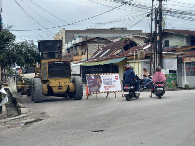 Pemko Pekanbaru Lanjutkan Perbaikan Jalan, Setelah Pepaya Kini Giliran Jalan Nenas