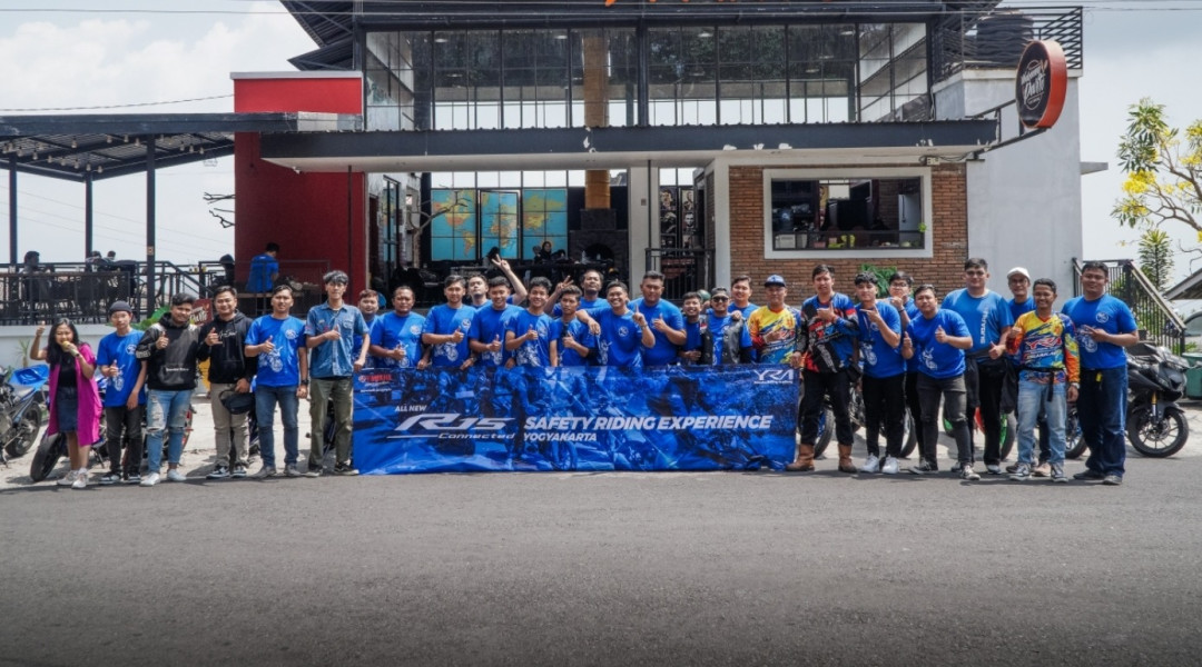 All New R15 Connected Series Makin Diminati Gen Z, Ikut bLU cRU Riding Experience Tambah Pengalaman Berkendara