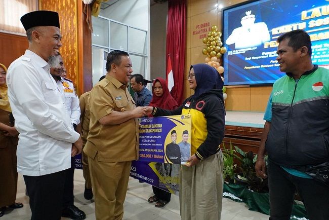 Pj Gubri Launching Kartu Sosial Berkhidmat di Dumai, Ini Pesannya