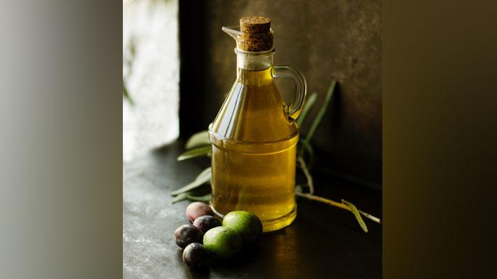 Benarkah Konsumsi Extra Virgin Olive Oil Memicu Kenaikan Kolesterol?