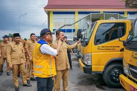 Pemko Pekanbaru Dapat Bantuan Mobil Penyedot Lumpur, DPRD Minta Dimanfaatkan Optimal Tangani Banjir