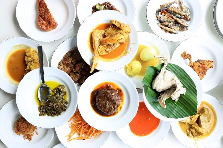 5 Perbedaan Nasi Padang dan Nasi Kapau, dari Asal-usul hingga Penyajian Lauk