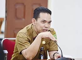 Plt Kadisdik Riau Erisman Yahya Ajak Pejabat dan Kepala Sekolah Fokus pada Pelayanan, Bukan Proyek
