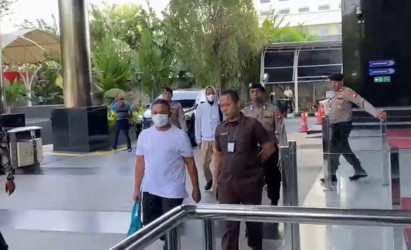 Gubernur Riau Abdul Wahid Jalani Pemeriksaan Intensif di KPK