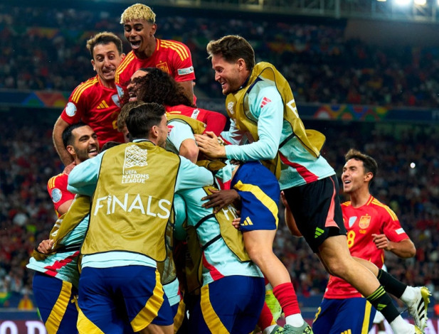 Yamine Lamal akan Bertemu Ronaldo di Final Nations League Usai Spanyol Kalahkan Prancis 5-4