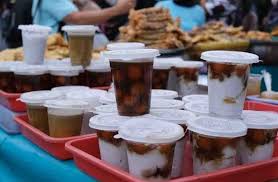 Bazar Takjil Ramadan di Pekanbaru Ramai, Warga Antusias Berburu Makanan Berbuka