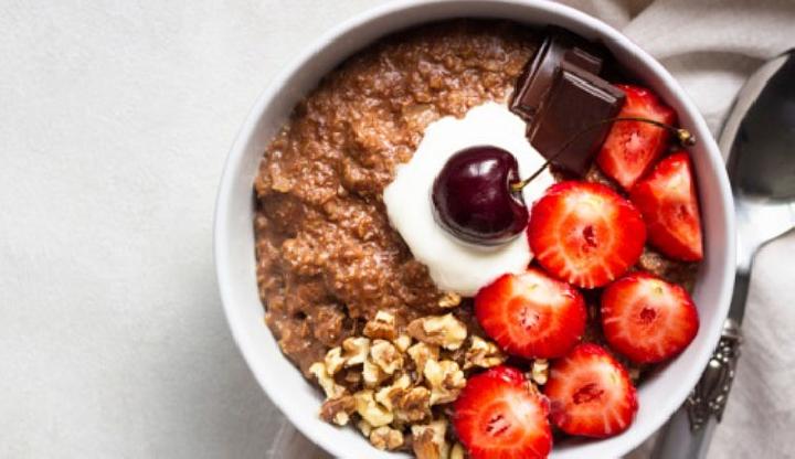 10 Makanan Sehat yang Bikin Bahagia: Oatmeal hingga Cokelat