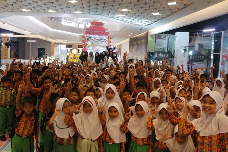 Dispusip Pekanbaru Meriahkan Festival Literasi Riau Care Center di Pekanbaru Xchange