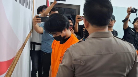 Pria Bejat Ini Jual Pacar 17 Kali ke Pria Hidung Belang untuk Biaya Nikah