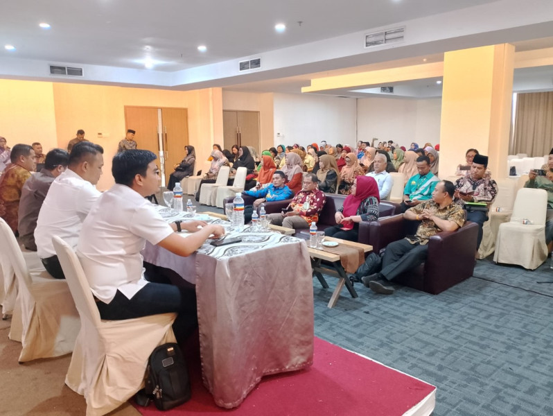 Disdik Pekanbaru Gelar Sosialisasi Pendidikan Anti Korupsi untuk Kepala Sekolah SD dan SMP