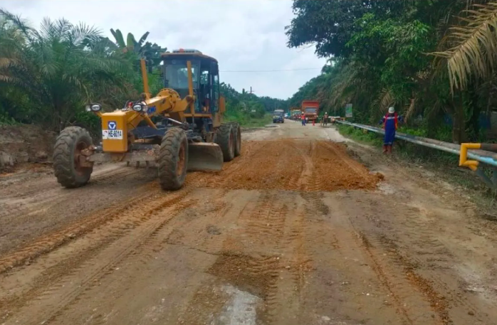 PHR perbaiki dan rawat jalan sepanjang 7.365 kilometer