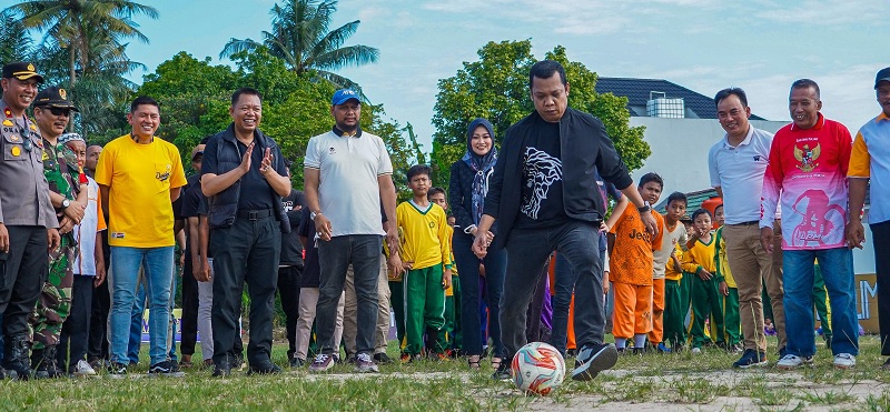 Kadispora Dampingi Pj Walikota Muflihun Buka Turnamen Sepak Bola Kulim Cup