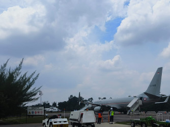 Disambut Wagubri, Wapres Gibran Tiba di Riau Lepas Jalur Festival Pacu Jalur Kuansing 2025
