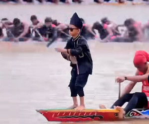 Pacu Jalur Mendunia, Maskot AC Milan hingga Pemain PSG Tiru Gaya 'Cool' Anak Coki