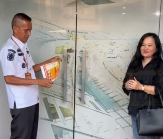 Satpol PP Pekanbaru Buka Segel PT Sanel